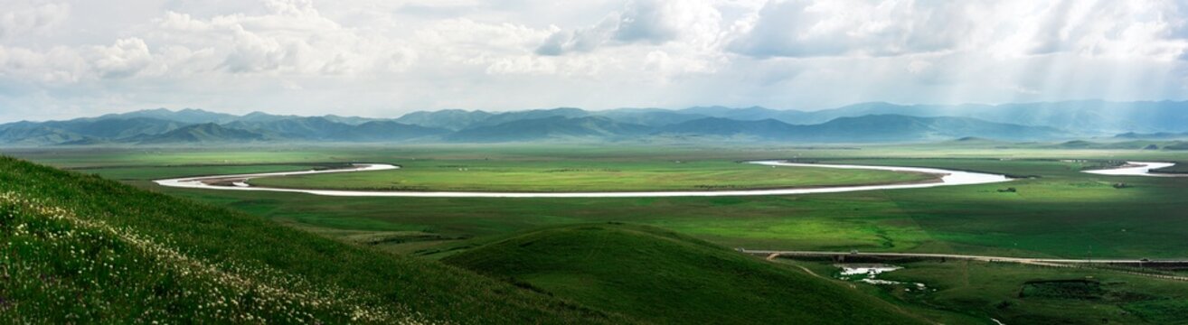 Ruoergai Grassland,endless grassland,Aba Xizangan and Qiang Autonomous Prefecture,Sichuan,China